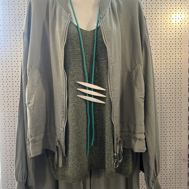 Fijne luchtige bomber pakken