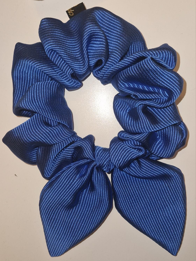100% silk scrunchie 