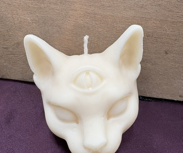 Handmade Third Eye Cat Candle – Mystical &amp; Witchy Decor 🐈‍⬛🔮