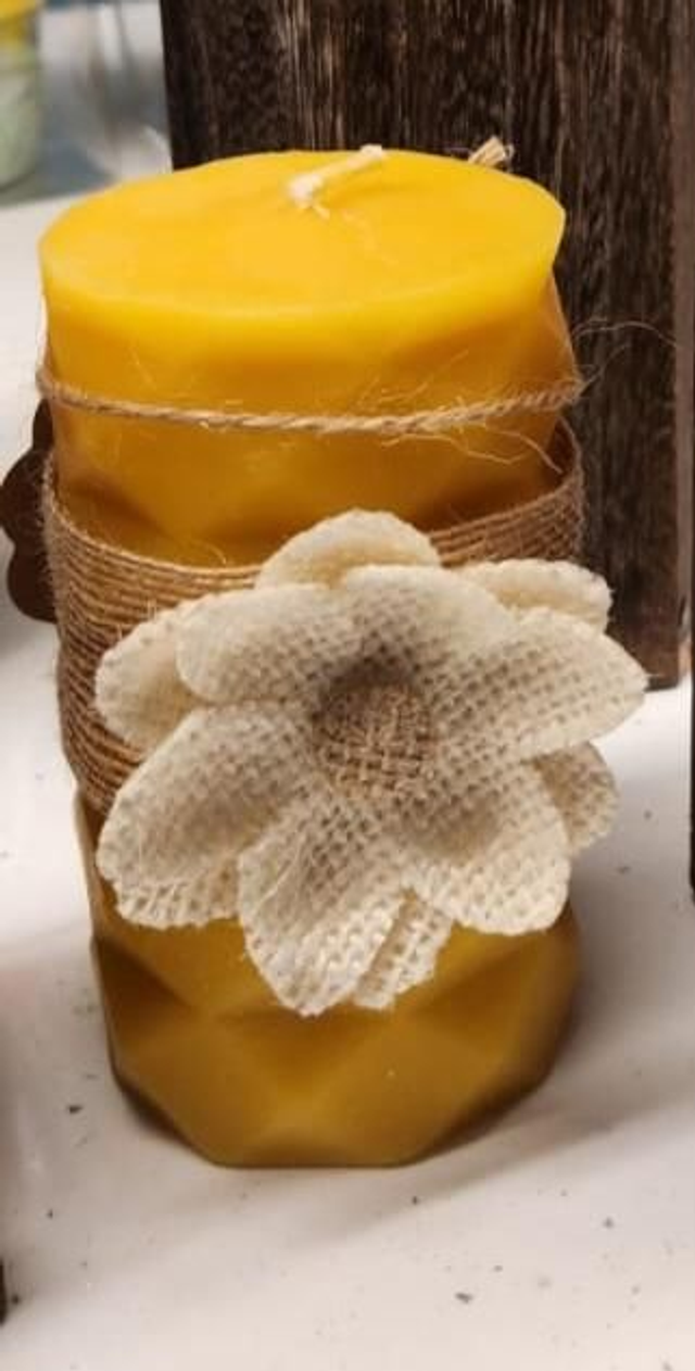 Diamond Pillar Beeswax Candle