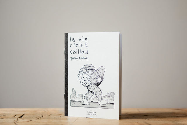 Collection Édifice, Cailloux dans son sac.