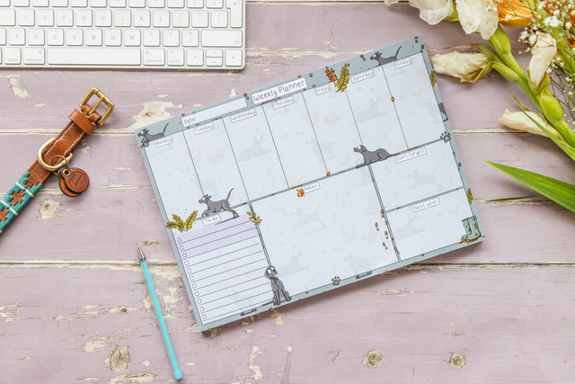 Labrador Desk Planner