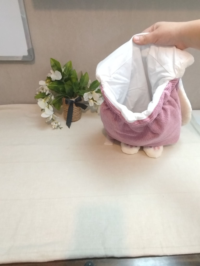 Sac à dos lapin velours côtelé rose broderie calin