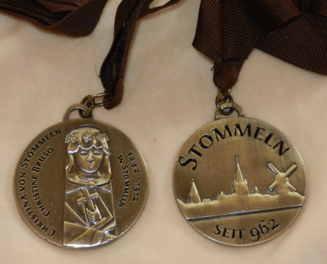 Plakette zum 700. Todestag Sel. Christina