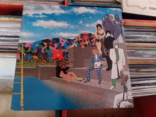 Prince And The Revolution – Around The World In A Day