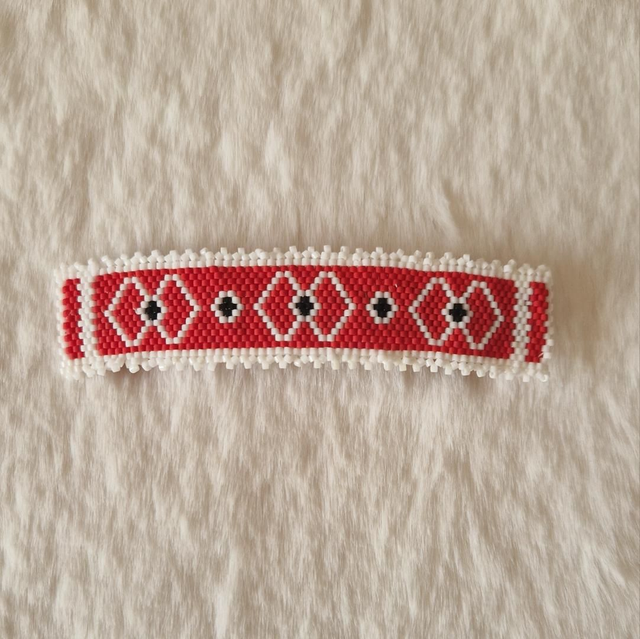 Barrette rouge et blanche 