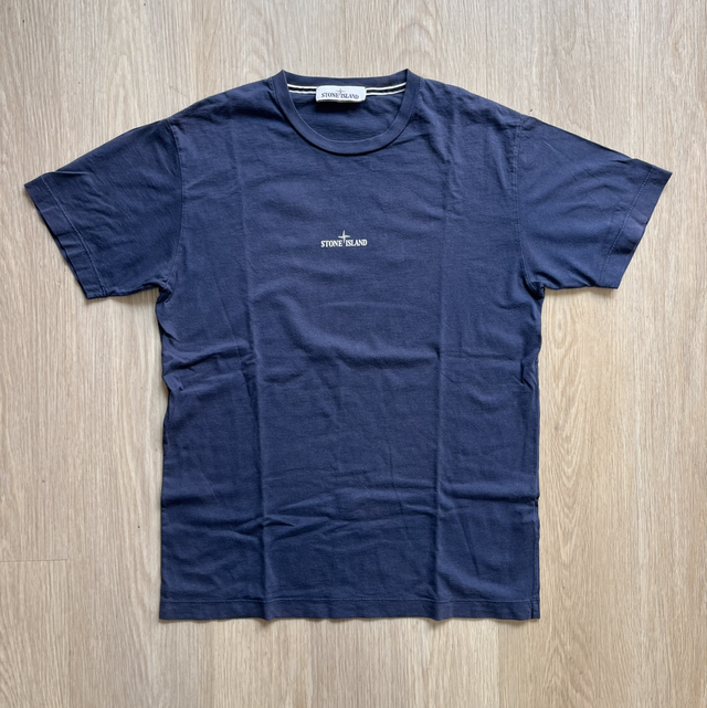 Stone island t-shirt size M preowned 