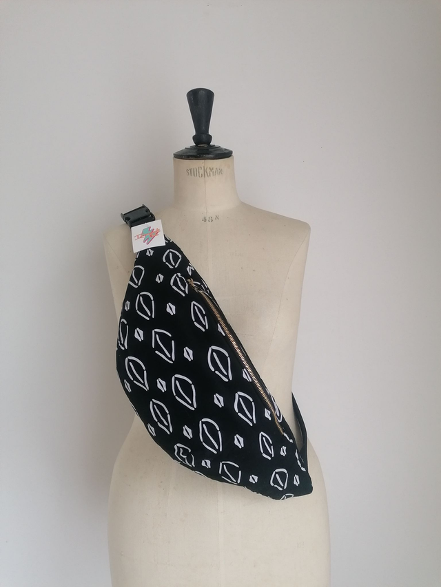 Sac BANANE WAX XXL Corie noire