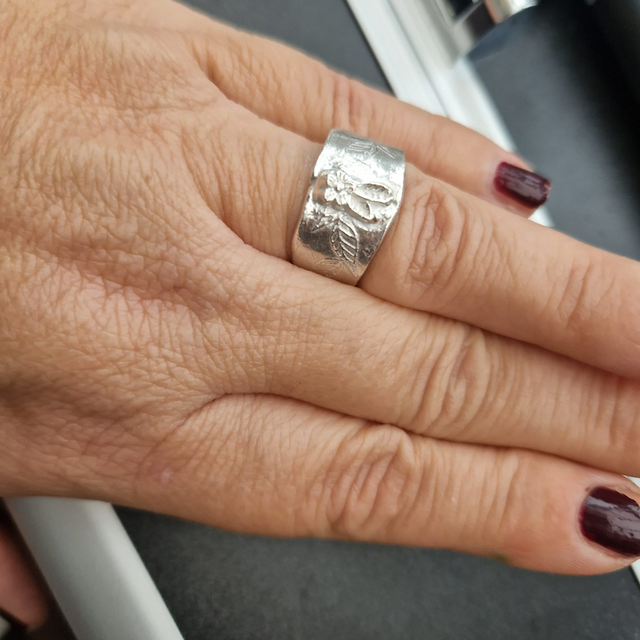 Fine silver wide band textured ring size S/T