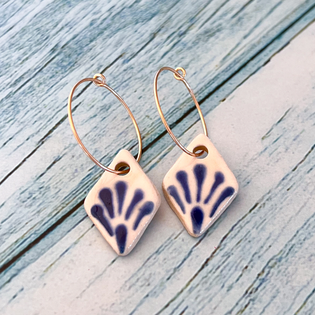 Boucles d’oreilles bleu encre