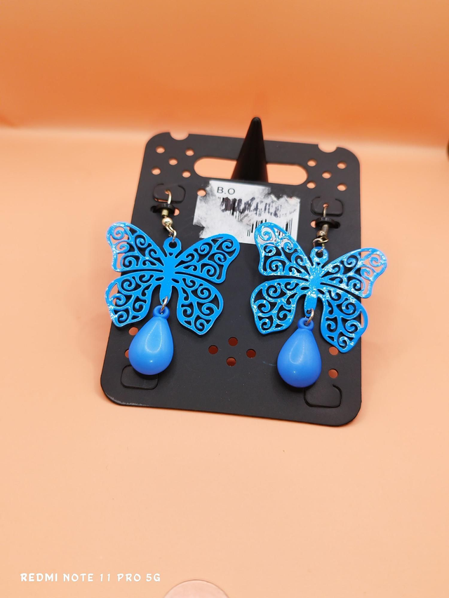 Boucles d&#039;Oreilles Papillon Bleu et Goutte Pendante