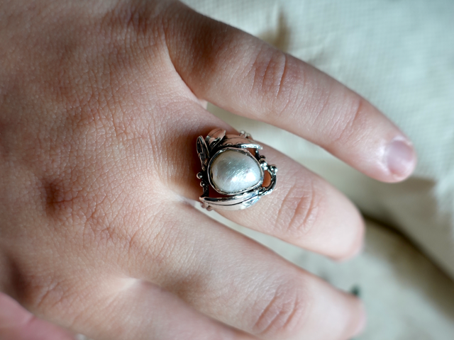 Anelli Curaes con perla barocca