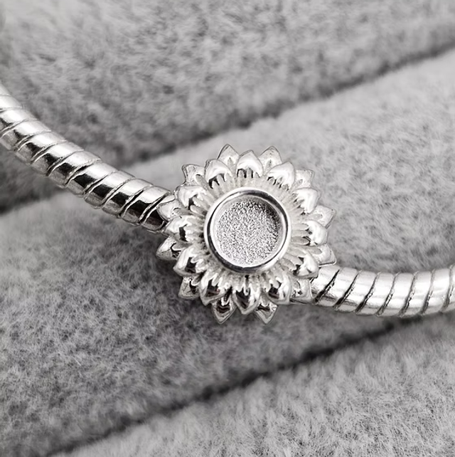 Sunflower charm