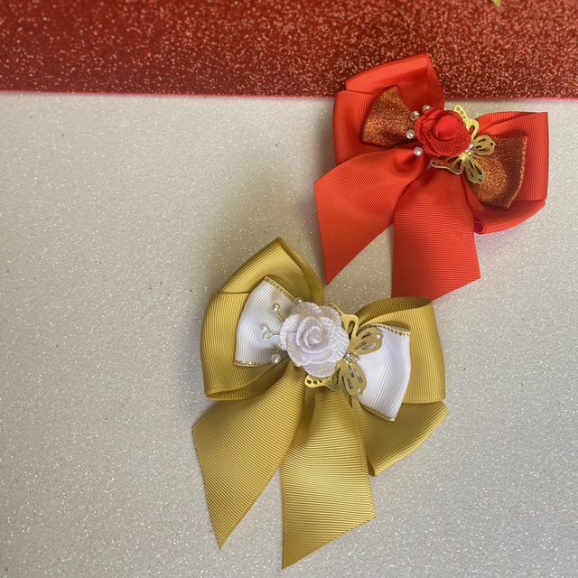 Grande barrette à fleur et papillon 