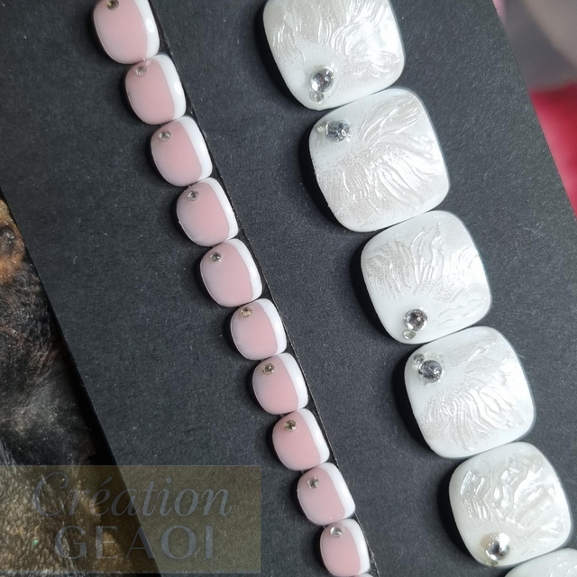 TEXTURE FRENCH BLANC PIEDS 