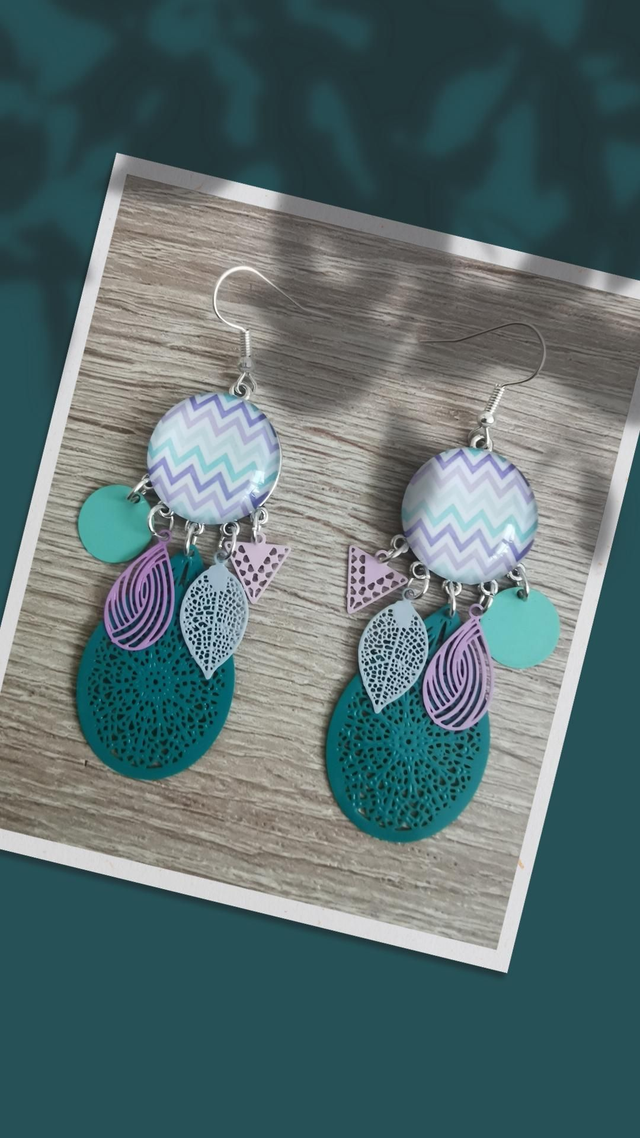 Boucles cabochon motifs réf 152