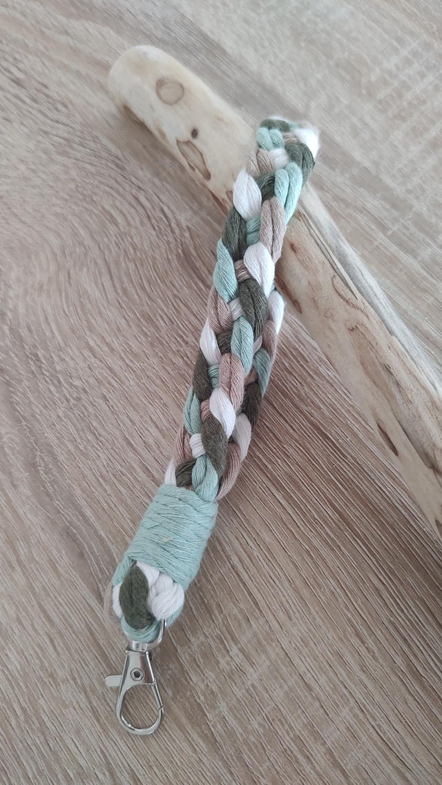 Porte-clé tresse • Vert d&#039;eau / Kaki