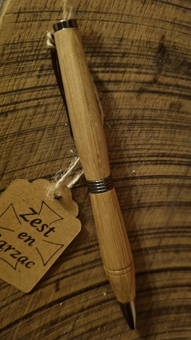 Stylo en chêne