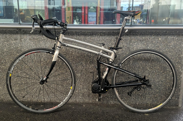 Vélo de course pliable avec roues 700c - sans pack d'électrification