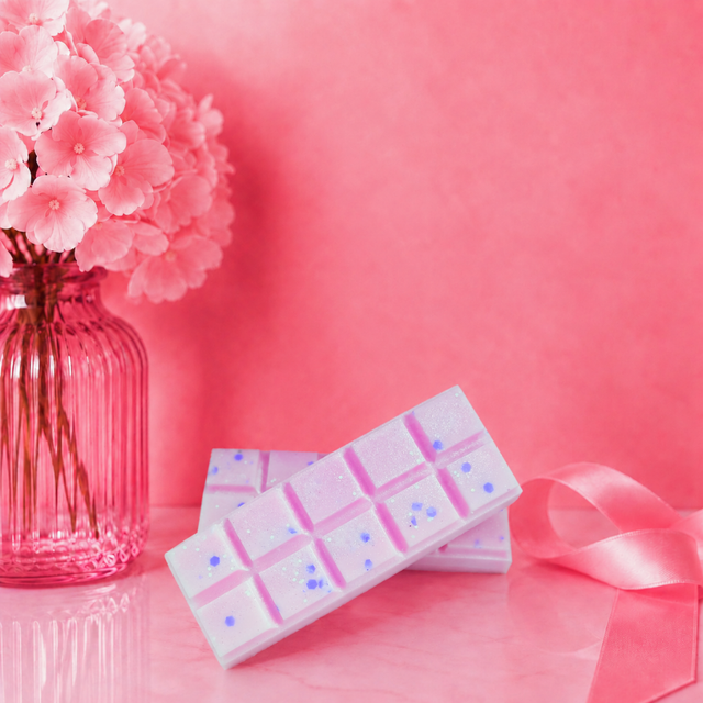 STRAWBERRY &amp; LILY SNAPBAR