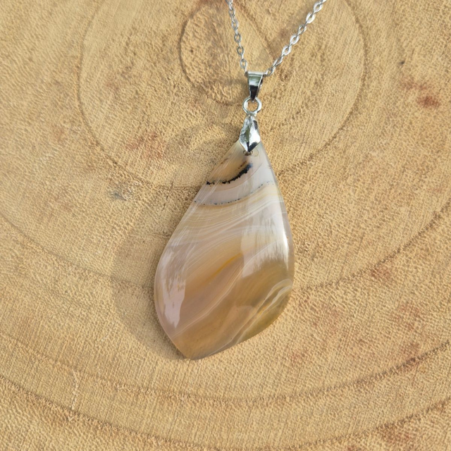 Collier Agate