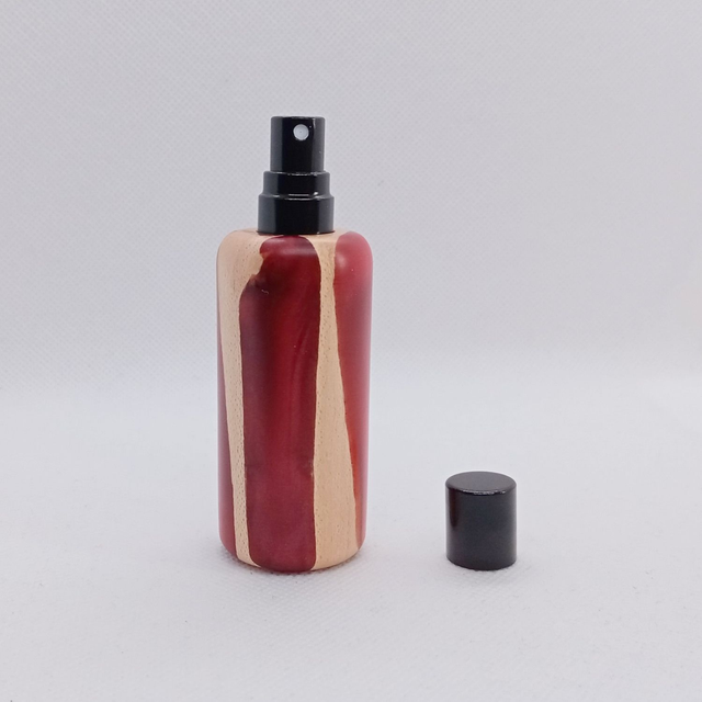 Atomiseur en Groseillier et résine