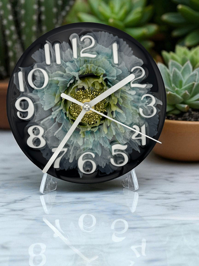 Small Resin Black Clock with 3D Bloom