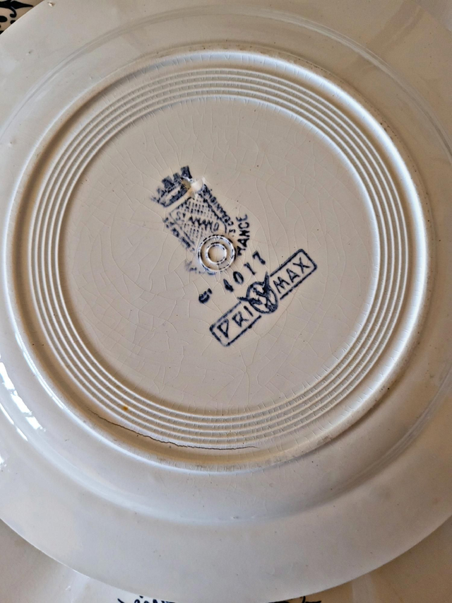 X Assiettes plates Saint Amand Primax, terre de fer bleu arabisant