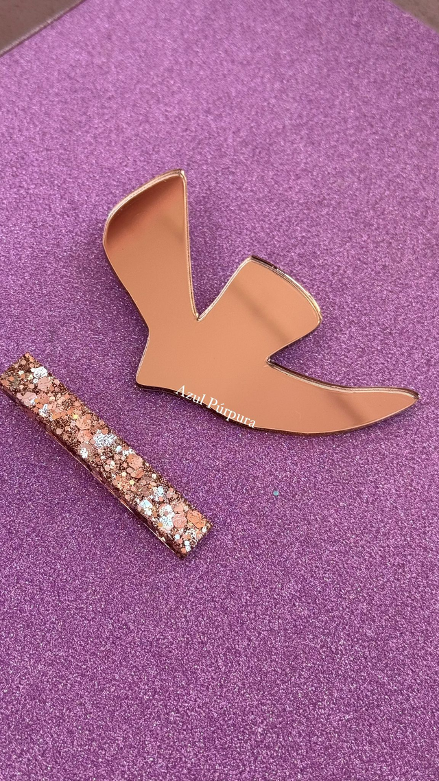 Brincos Pássaro Assimétricos Dourado