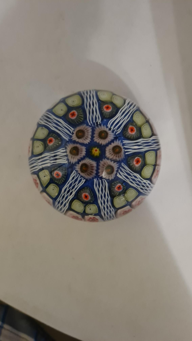 Strathearn 8 spoke paperweight 