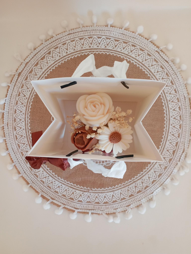 Mini Bouquet Éternel “Élégance Cappuccino”