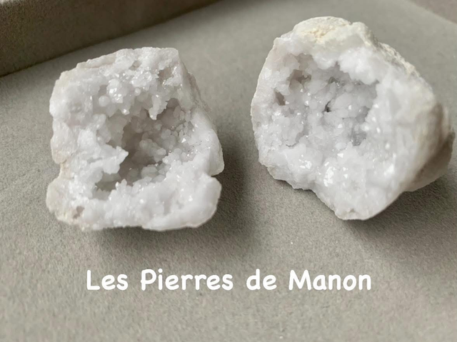 Mini Géode en Quartz coupée en deux