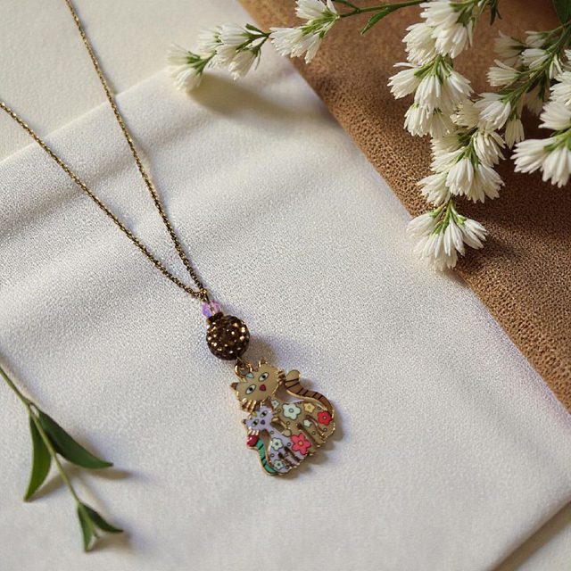 Collier acier inoxydable et cristal brun et parme chats