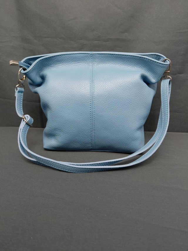 Sac en cuir couleur bleu 