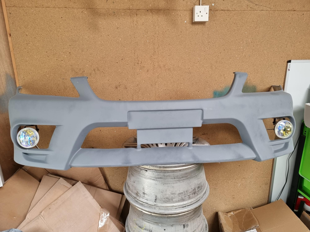 V1 Front bumper (no grill)