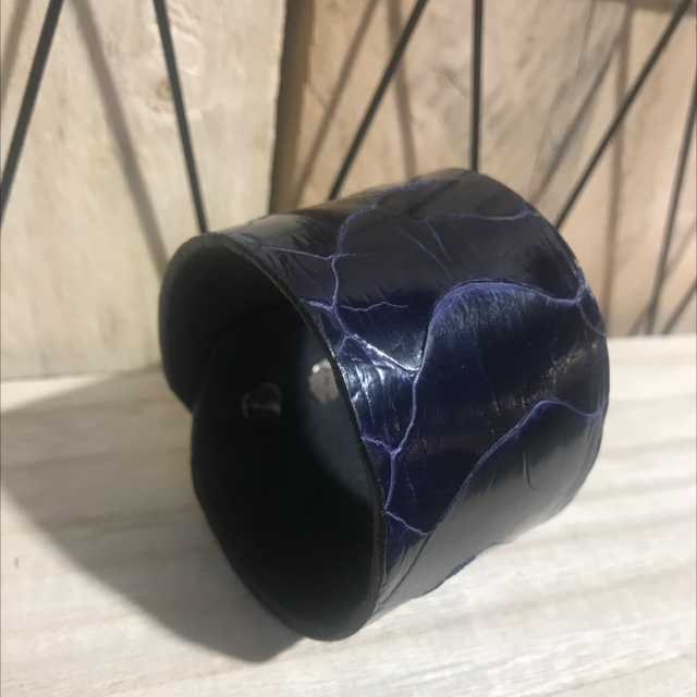 Manchette en Pâte d’Autruche Bleu Marine