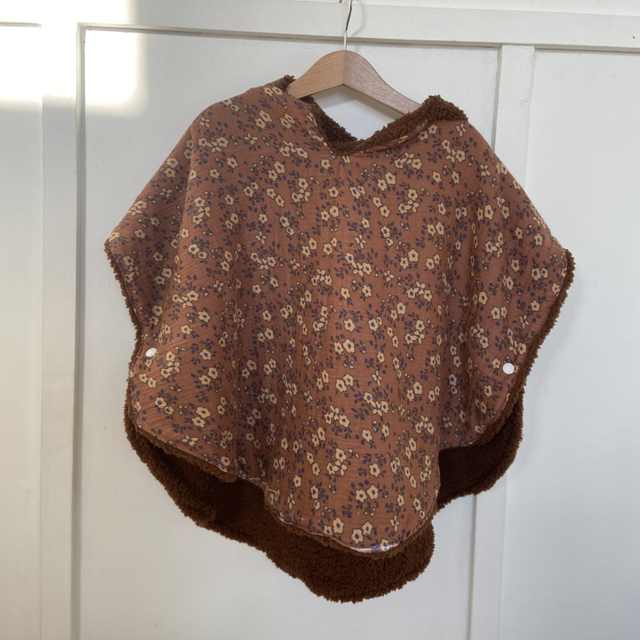 Poncho Fleury marron moumoute 