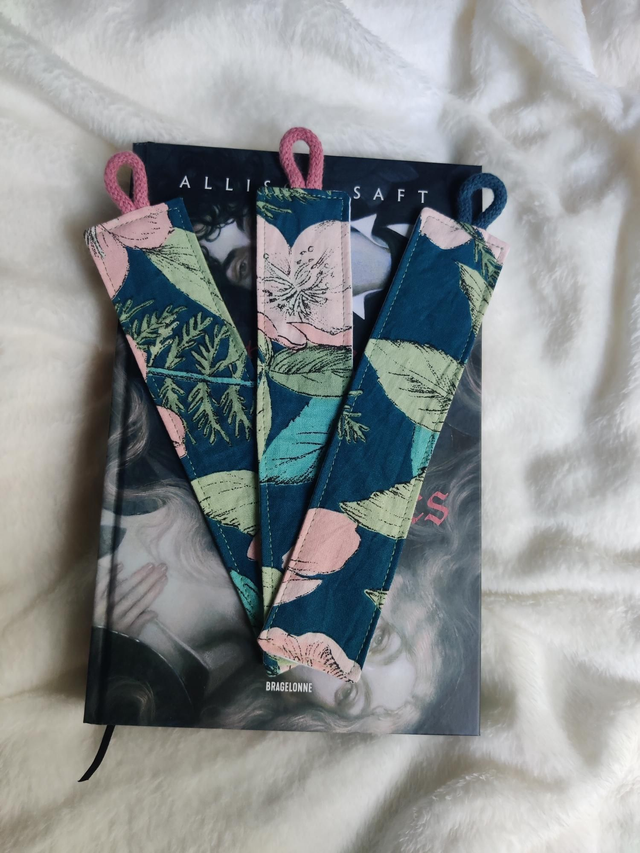 Marque-page &quot; À l&#039;ombre des eaux troubles&quot;