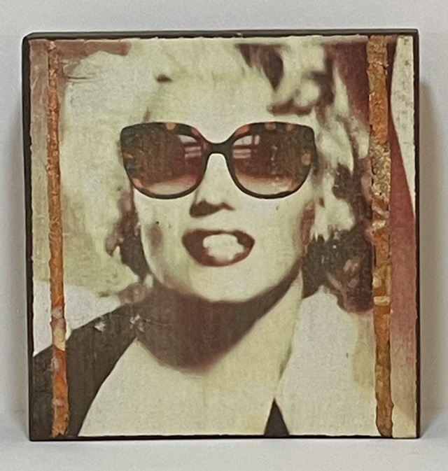 Holzblock Marilyn mit Sonnenbrille - Jane Framer 