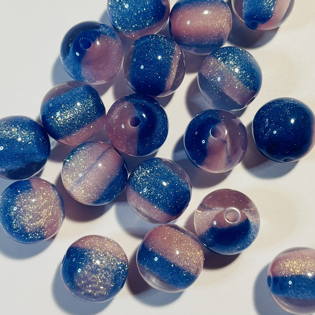 Beautiful Sparkly Glittered pink/blue 16mm beads x 5