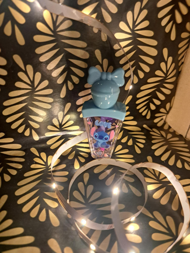 lip gloss coeur stitch ( bleu ) 