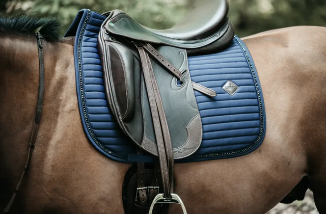 Tapis de selle Pearls dressage Kentucky