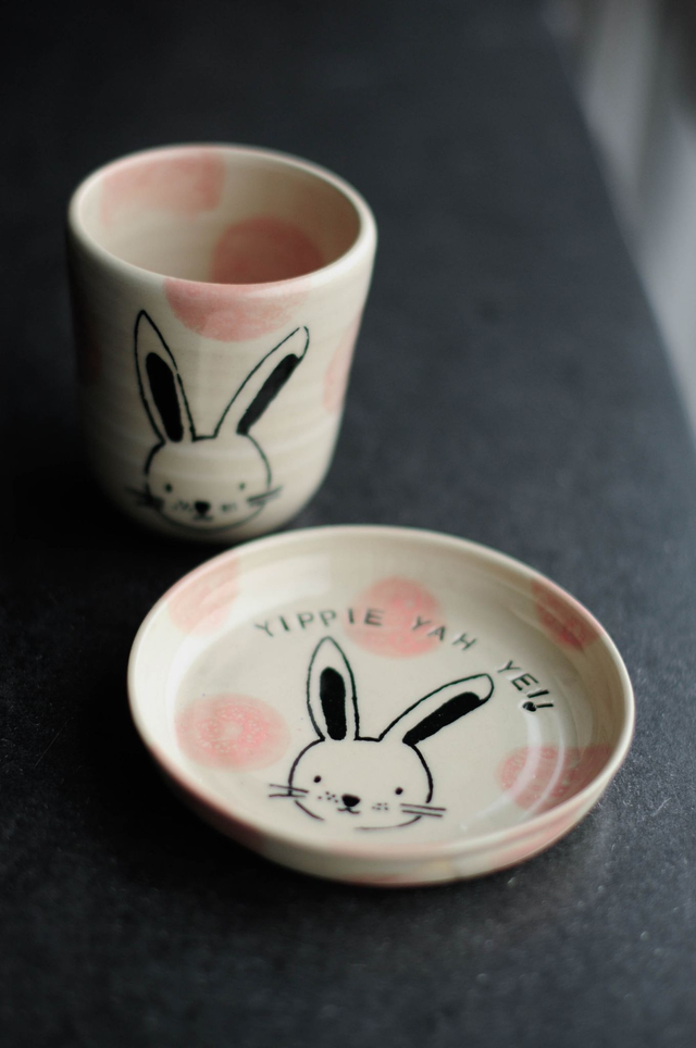 Becher u Teller Hasi YIPPIE YAH YEI Set