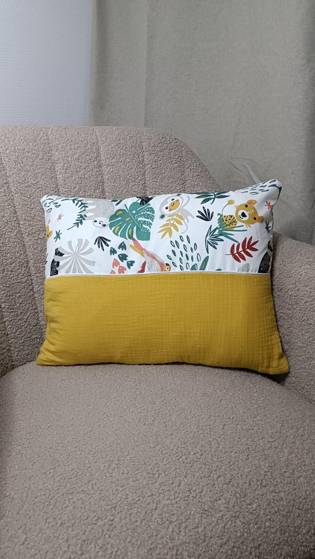 Coussin jungle moutarde 