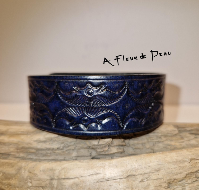 Bracelet cuir bleu roi