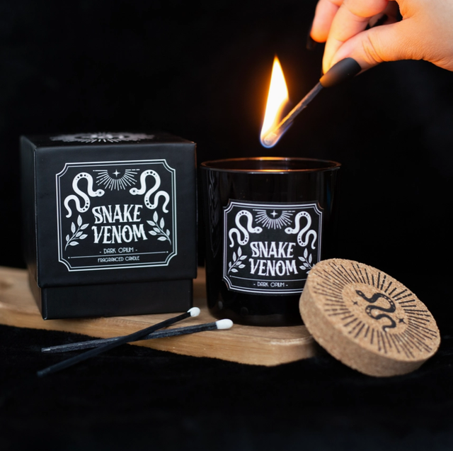 Bougie gothique Snake Venom Dark Opium