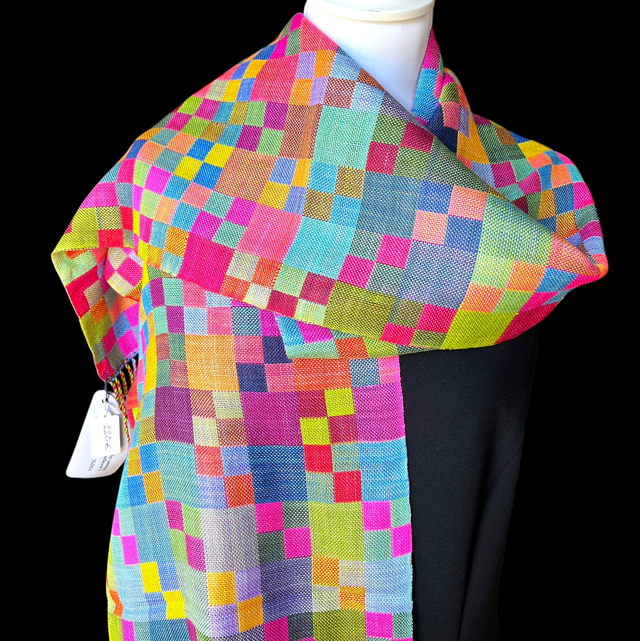 Harlequin scarf : 100% silk handwoven / 100% soie tisser à la main