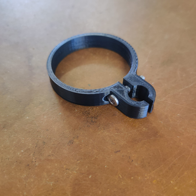 Guide ligne de frein avant