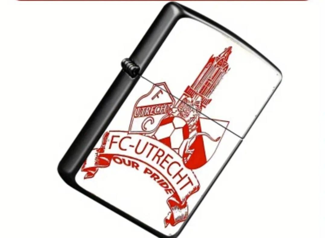 Utrecht our pride aansteker(zippo) hoes