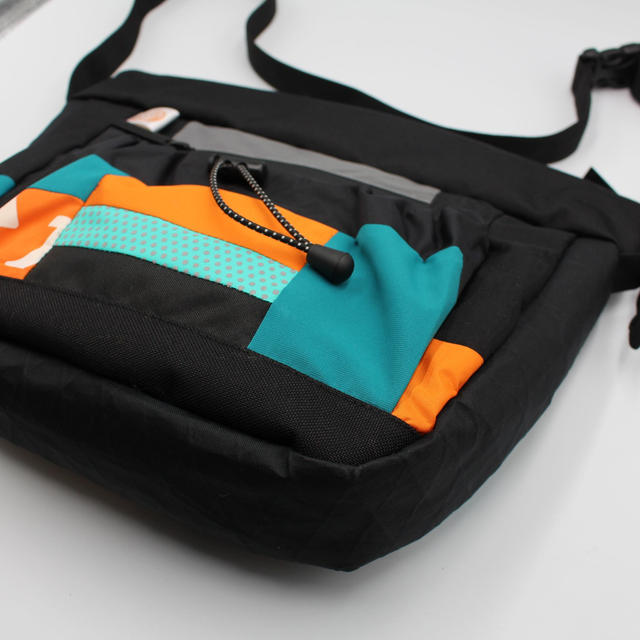 Big Flip Cross Body 02